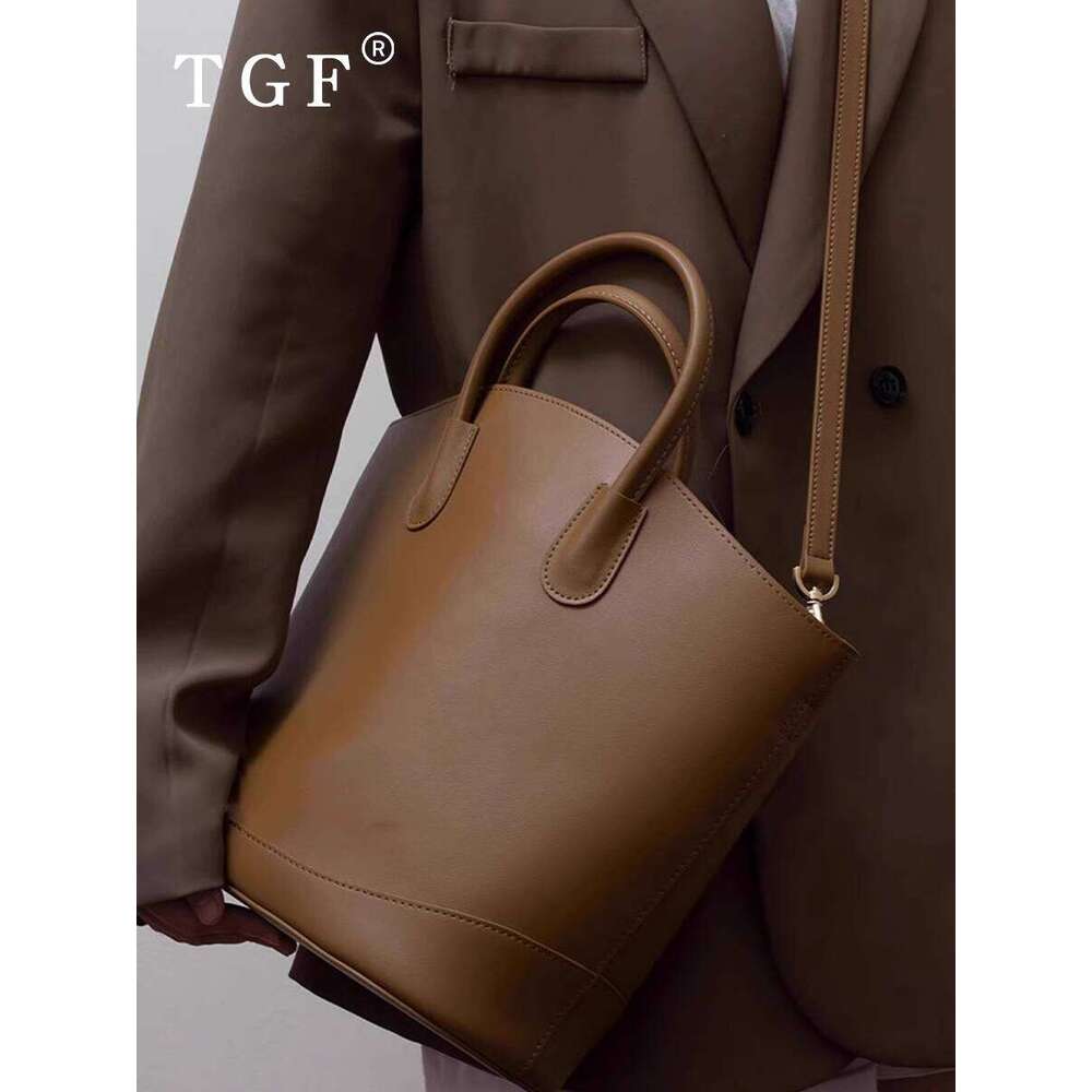 Tote Bag for Women New High Quality Texture Large Capacity Simple Commuter Shoulder Crossbody Handbag