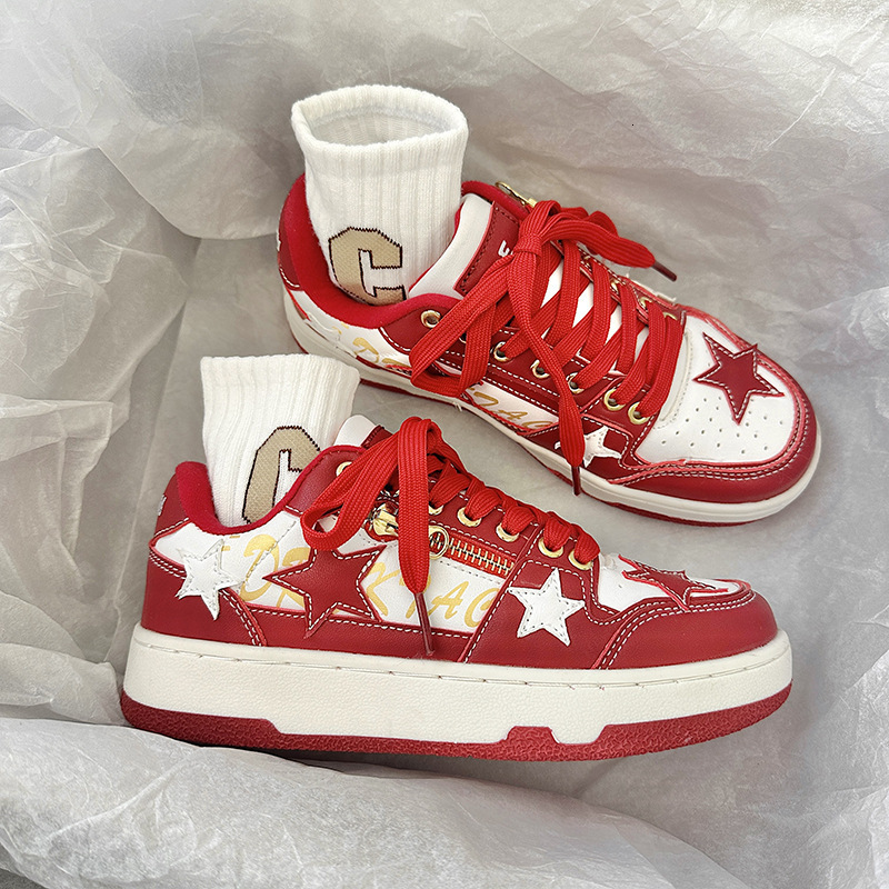 2025 New designer casual shoes Ins Style Versatile Chinese Red Bread Niche German Training Couple Star Sports Skate Shoes Trend