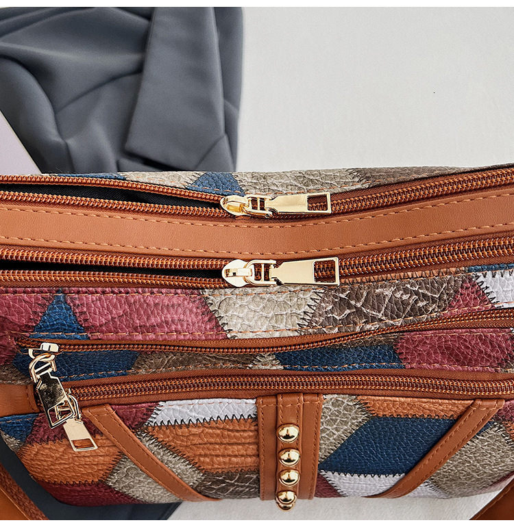Free Shipping 2025 New Designer Bag Casual High-quality Shopping Bag Color Blocked Fashion Retro Multi Compartment Large Capacity Commuting Shoulder T