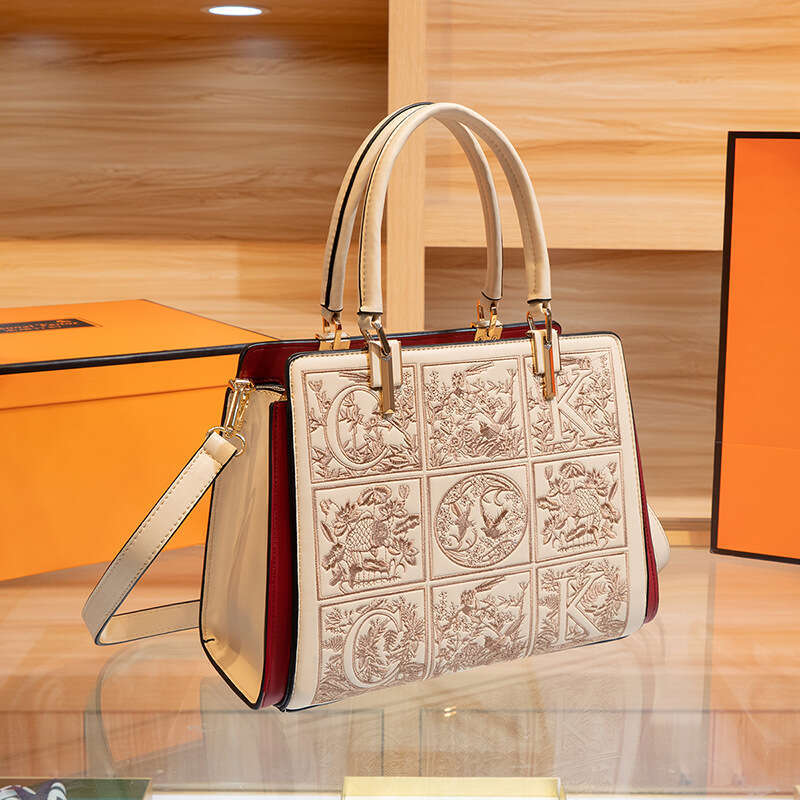Free shipping designer bag Luxury Light High End Handbag New Trend Chinese Style Handmade Embroidered Wedding Elegant Shoulder Bag for Women Handbags 