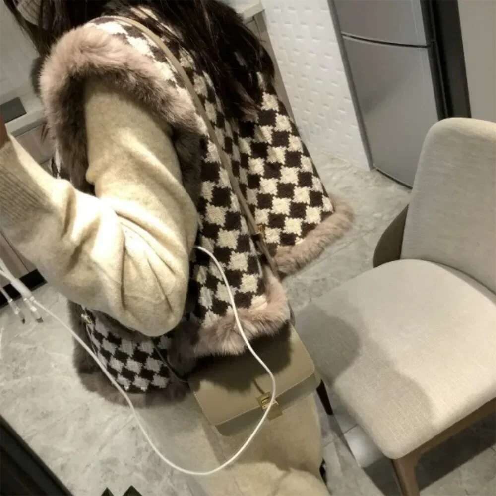 Lady Giletes Houndstooth Loose Pretty Winter Clothing Demi-season Womens Fur Vests Elegant Sleeveless Cold Clothes Fashion 2025