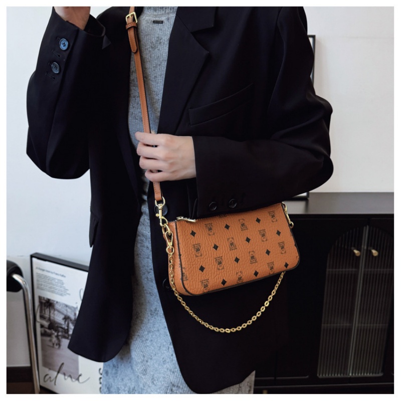 2025 Free Shipping Women's Designer Luxury New Envelope Bag, Vintage Chain Bag, Fashion Shoulder Bag, Crossbody Bag brown