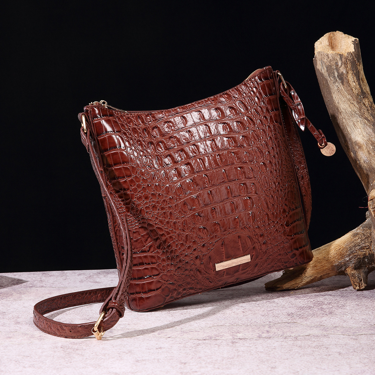 Free Shipping 2025 New Designer Bag Fashionable And High-quality Shopping Bag Handheld Retro Women's Multi-color Crocodile Pattern Trendy Handbag