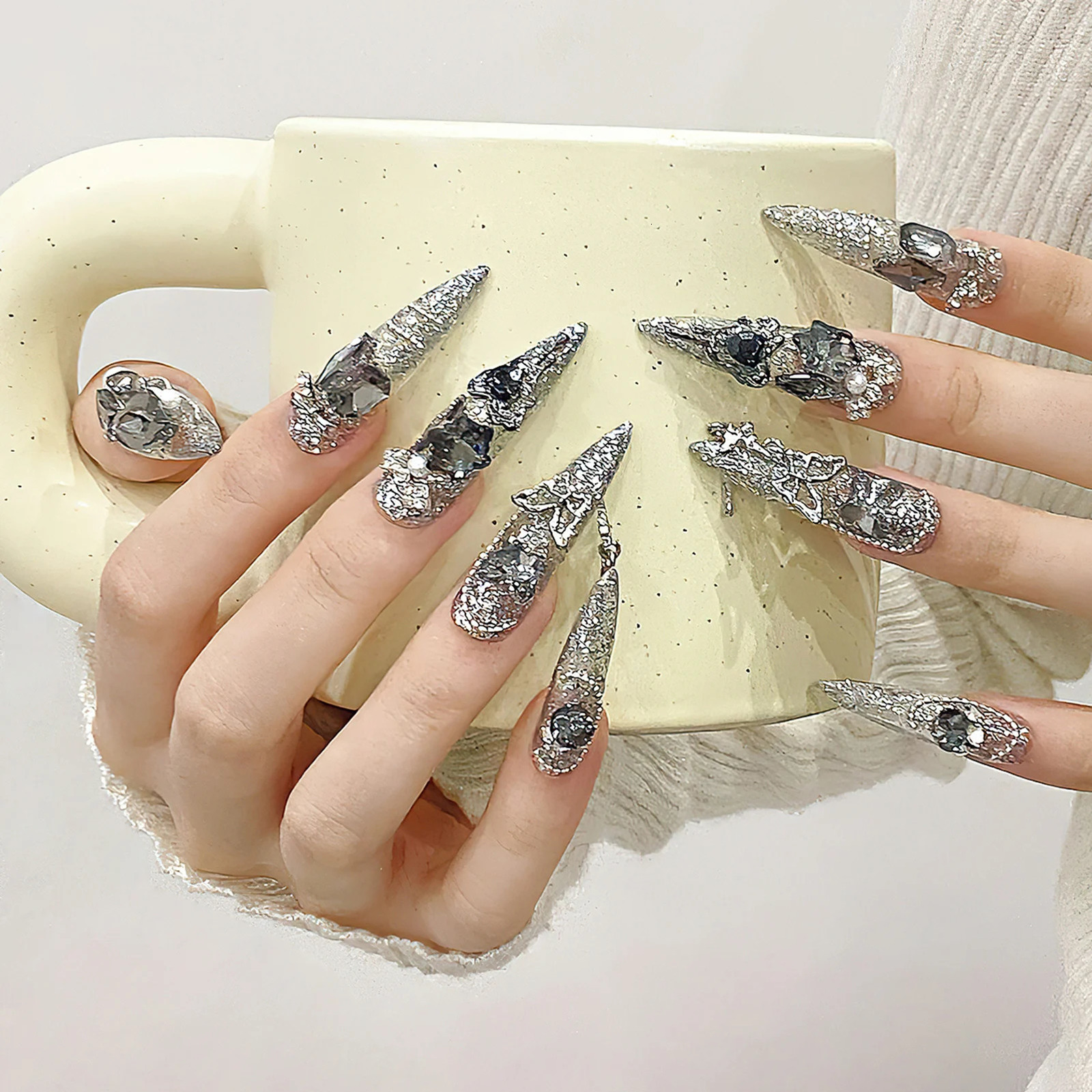 Handmade Press On Nails 3D Silver Butterfly Super Long Fake Nails Stiletto With Glitter Diamond Decor Wedding Bride False Nails 250612