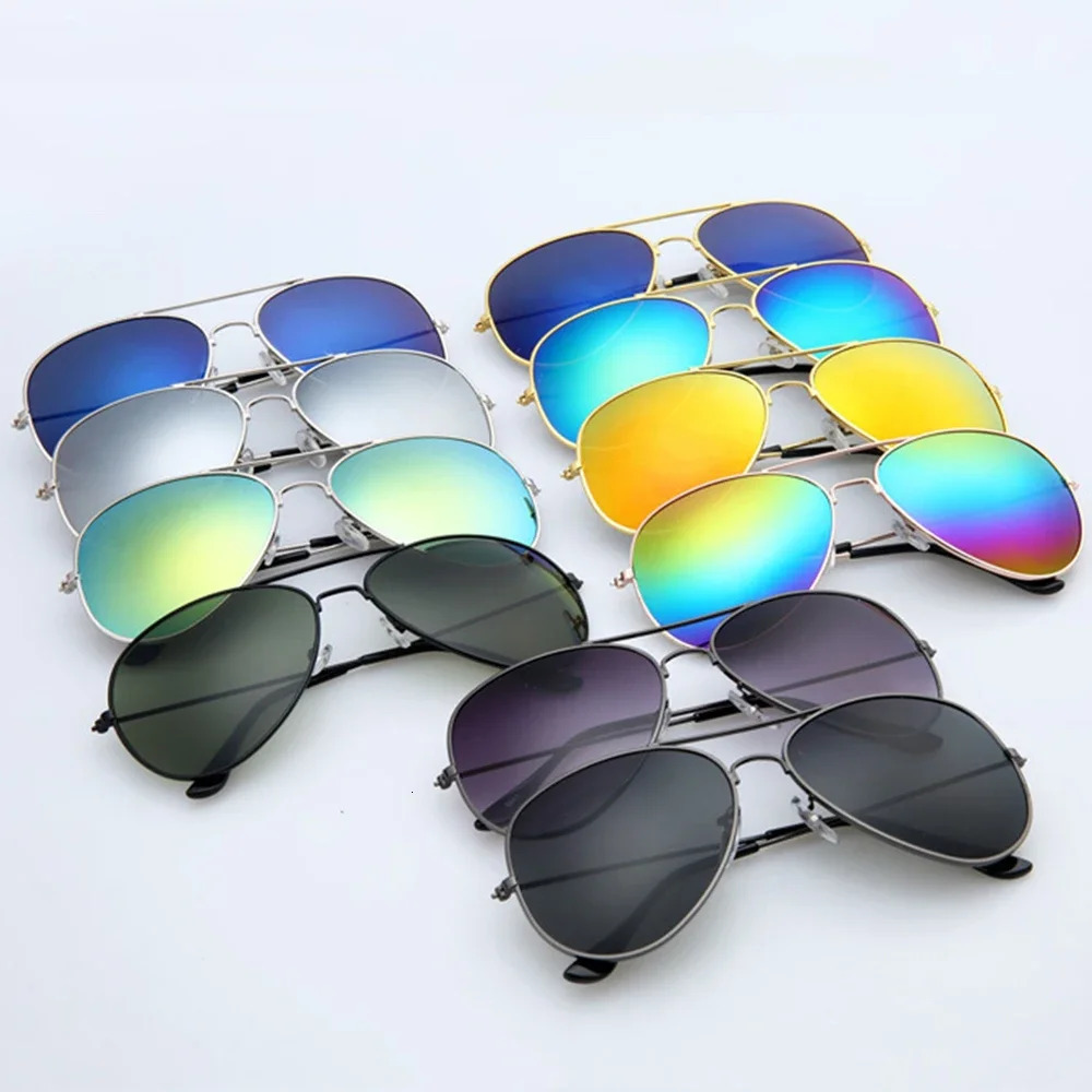 FOENIXSONG Fashion Pilot Sunglasses for Women Men Classic Eyewear Gradient Mirrored Blue Silver Gray Sun Glasses Sunglass 250616