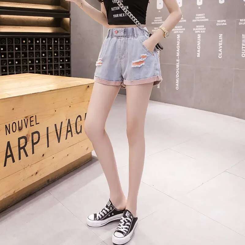 Short Jean Pants Woman Streetwear Ripped With Waist Pocket Denim Shorts for Women Low Price Designer Kpop Korean Style Stretchy