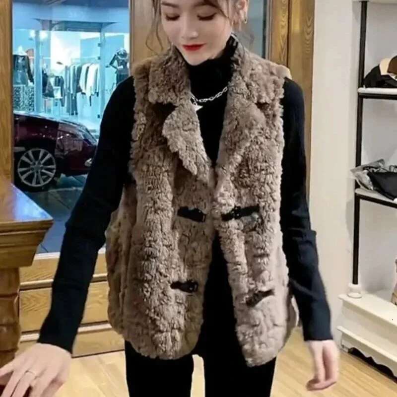 Warm Slim Fit Lamb Plush Lady Giletes Insulated Lightweight Padded Coats on Sale Womens Vests Elegant Working New Outerwear