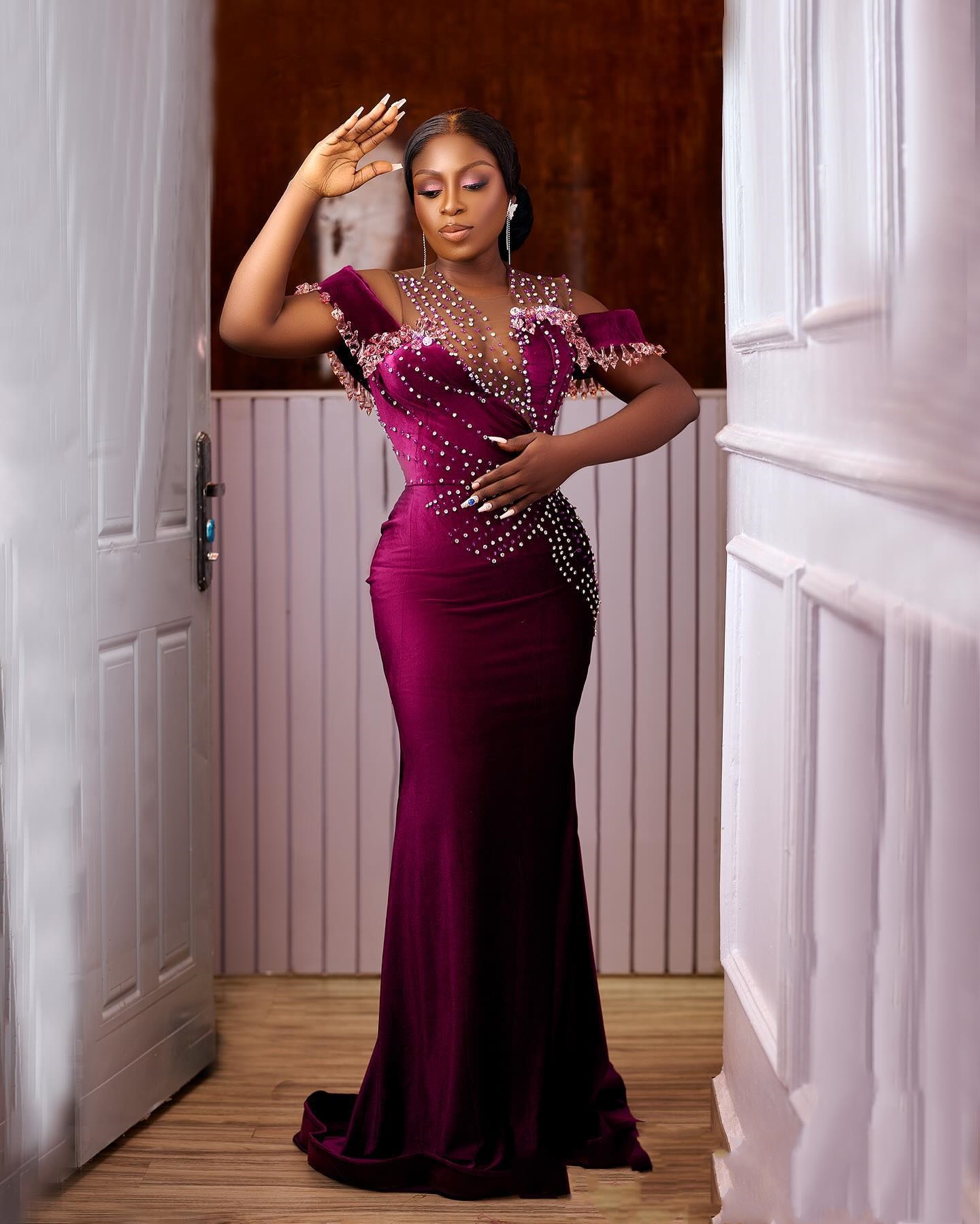 Luxurious Mermaid Prom Dresses Velvet Pearls Beading Sheer Neck Evening Gowns Rhinestone Birthday Party Customized Special Occasion Dress