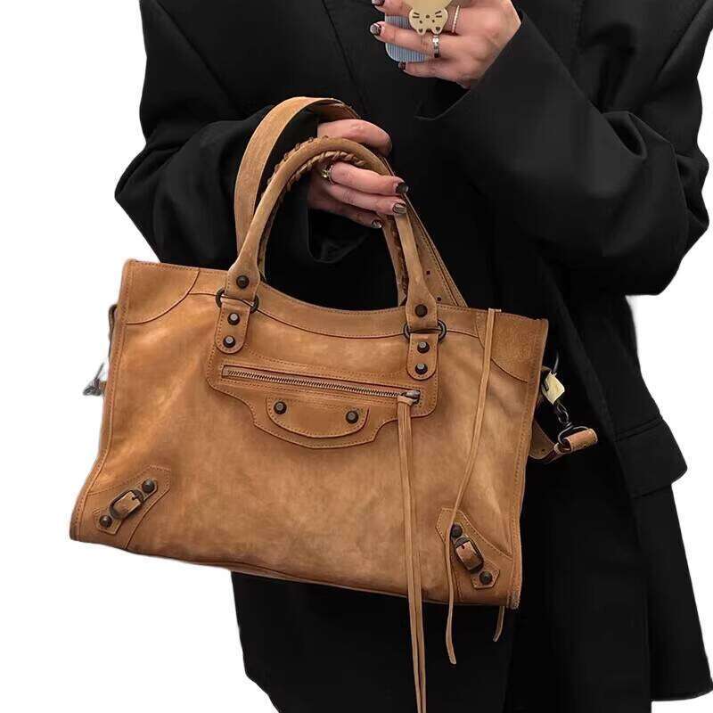 Ins Internet Celebrity Blogger Matte Suede Studded Motorcycle Old Money Style Handbag Crossbody Bag Autumn Winter New Model