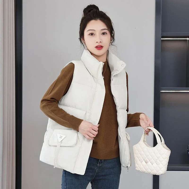Quilted Womens Padded Cotton Vests Solid Color Youthful Demi-season Clothes Fashion 2025 Lady Giletes Lightweight Pretty Trend