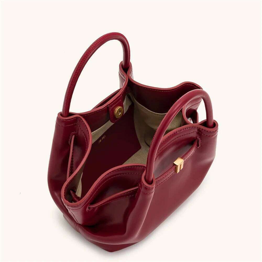 2025 New Women's Crossbody Shoulder Bury Mini Vegan Tote Handbag JW PEI Dumpling Bag High Quality Leather Wallet