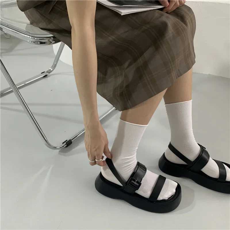 2025 New Gladiator Summer Sandals Fashion Platform Flats Elegant Open Toe Ankle Strap Dress Shoes Z250617