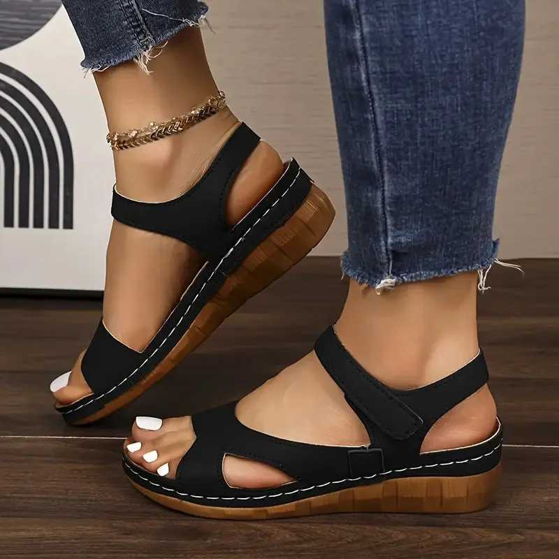 Women Sandals 2025 New Summer Beach Sandals Women Heels Sandalias Casual Wedges Footwear Summer Shoes Soft Heeled Sandals Woman Z250617