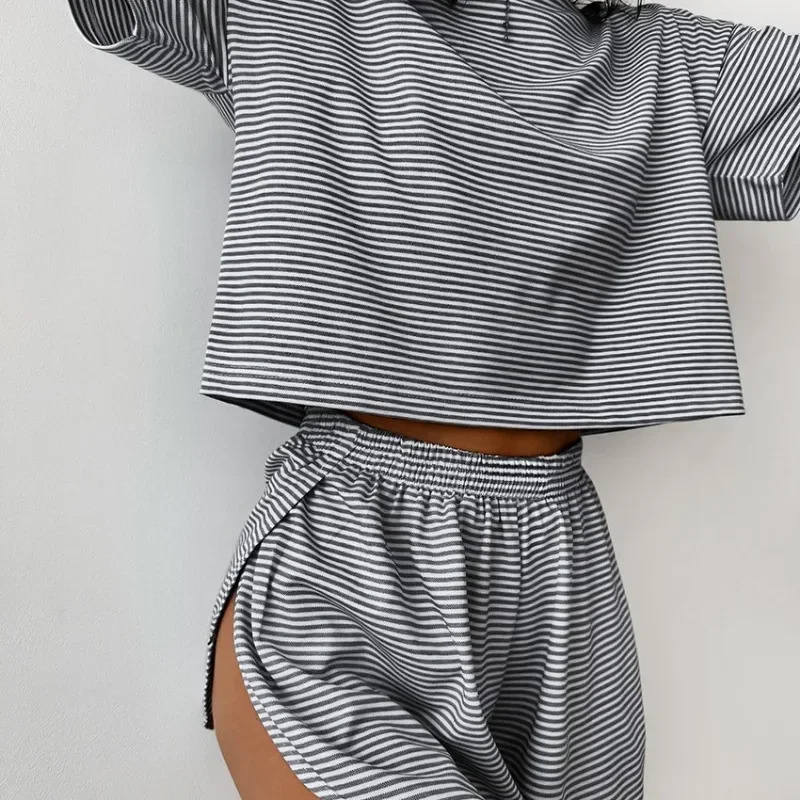 Womens Stripe Pajamas Set Short Sleeve T-Shirt And Shorts Sleepwear 2 Piece Set For Women Home Casual Loose Round Neck Pajamas 250616