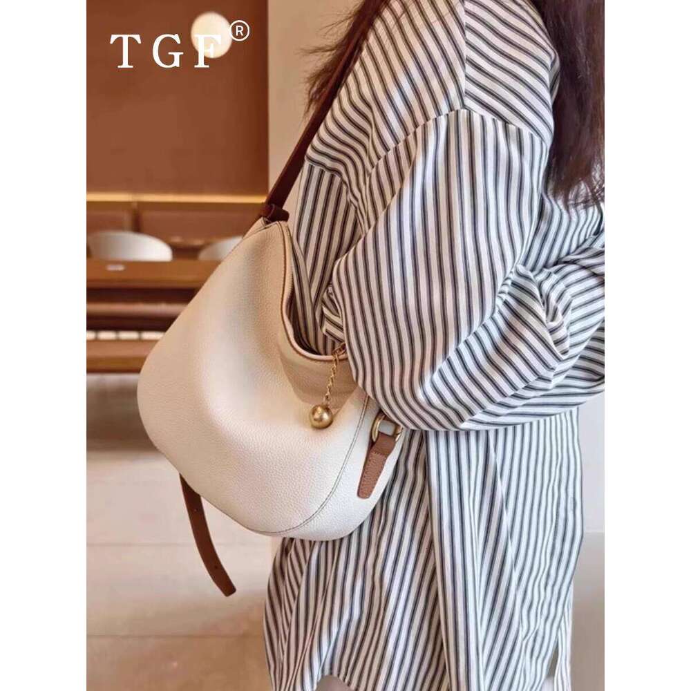 Soft Leather for Women New Trend Summer Niche Design Exquisite Color Block Simple Commuter Shoulder Crossbody Bag
