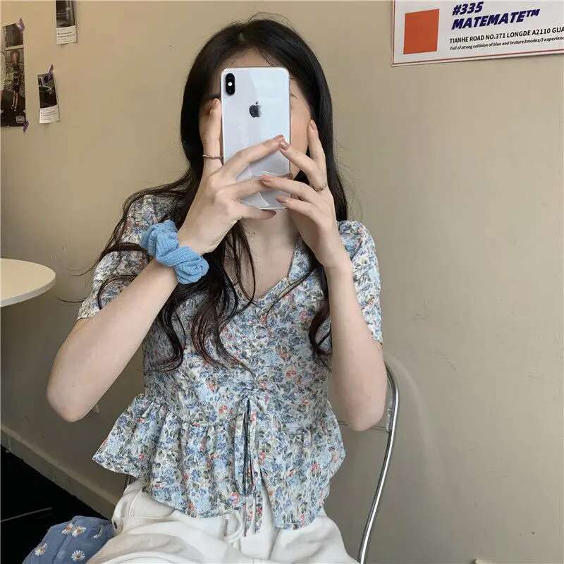 Clothing Short Sleeve Cute Womens Shirts and Blouses Kawaii Top for Woman Crop Floral with Bow Korean Style Modern Long Pretty