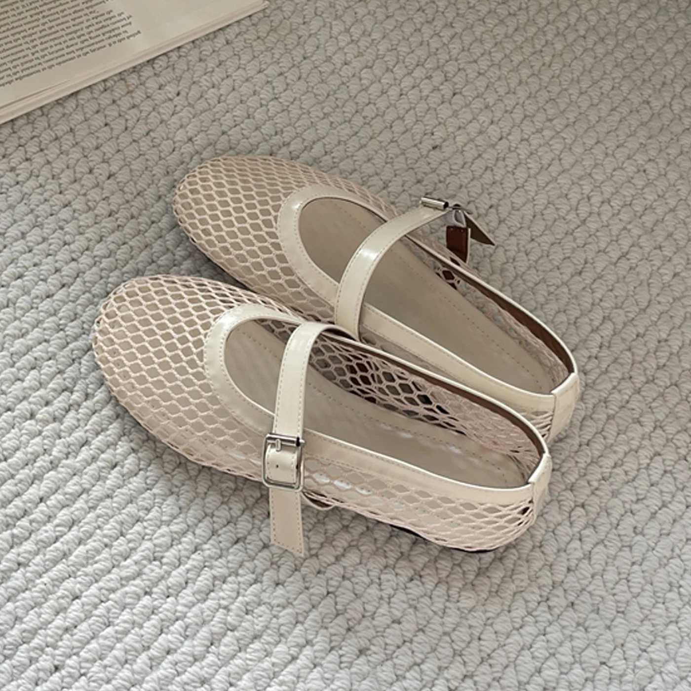 Eilyken Summer Designer Cozy Mesh Heels Women Flat Shoes Fashion Round Toe Strap Casual Outdoor Dress Sandals Z250617