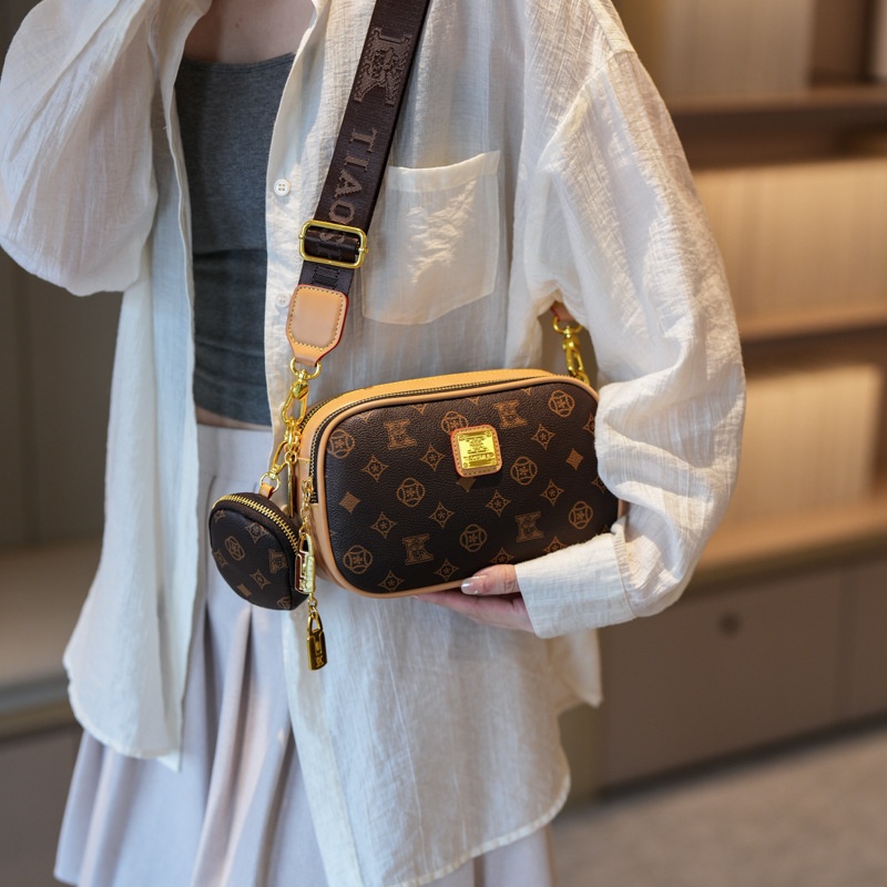 2025 Free Shipping Women's Designer Luxury Retro Handheld Strap Pendant Shoulder Cross brown khaki