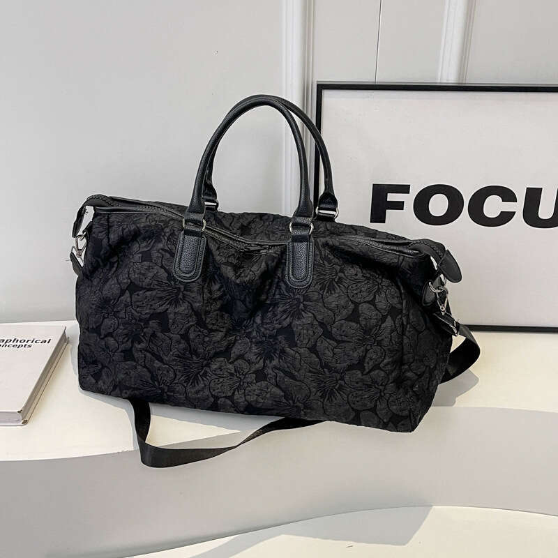 Travel Bag For Women, Large Capacity, Lightweight, Business Trip, Handheld Sports Fitness Bag, High-End Feel, Student Dormitory duffle bag Designers D