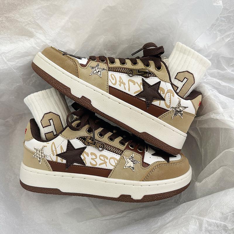 2025 New designer casual shoes Ins Style Versatile Chinese Red Bread Niche German Training Couple Star Sports Skate Shoes Trend