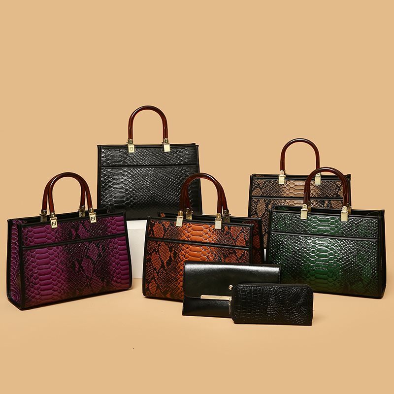 Free Shipping 2025 New Designer Bag Fashionable And High-quality Shopping Bag Retro Three Piece Set Large Capacity Snake Pattern Women's Single S