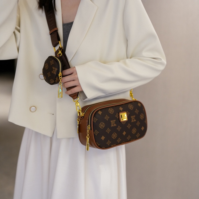 Designer Bag Luxury Bag Free Shoulder Bag Shipping Women S Retro Handheld Strap Pendant Shoulder Cross