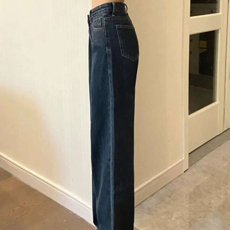 Straight Leg South Korea Cowboy Pants for Woman With Pockets Womens Jeans Vibrant Loosefit Clothes Emo New In R Pant A Trousers