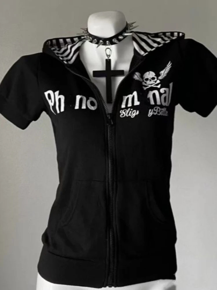 Y2K Subculture Skull Print Zip Cardigan Short Sleeve Women Japan Slim Fit Striped Hoodie Casual Tops Fashion Streetwear Clothes 250612