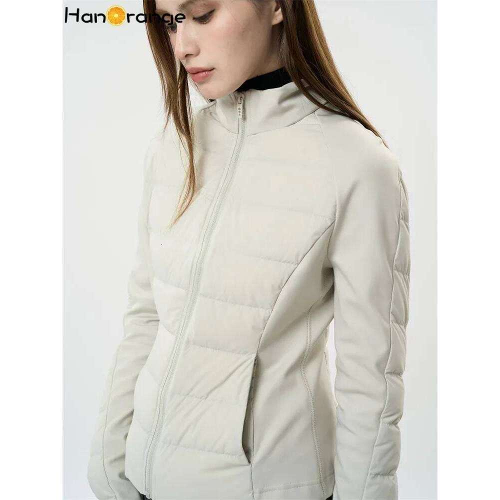 HanOrange 2024 Winter Fashion Outdoor Sports Quilted Jacket Women Splicing Lightweight Warmth Slimming Top White/Black