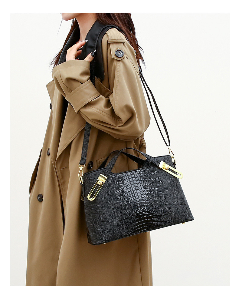 Free Shipping 2025 New Designer Bag Retro Solid Color Embossed Women's Shoulder Handbag Elegant And Fashionable High-quality Shopping Bag