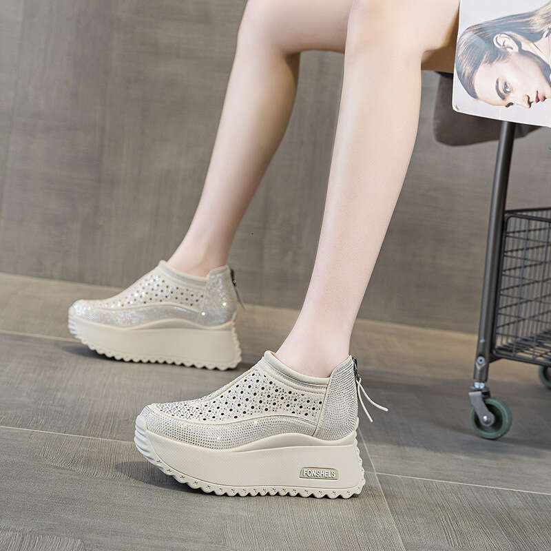 2025 Summer New Hollow Women's Sandals Round Toe Starry Sky Rhinestone New Casual Fashion Breathable Thick Sole Height Increasing Shoes