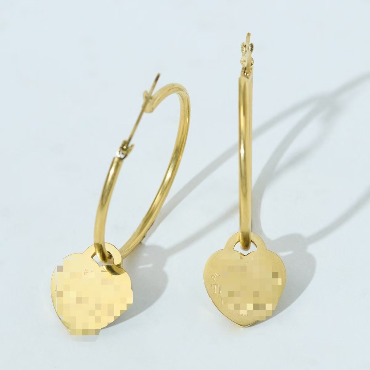 Fashion Light Simple Personality Heart Large Hoop for Women Design Versatile Titanium Steel Non-Fading Earrings