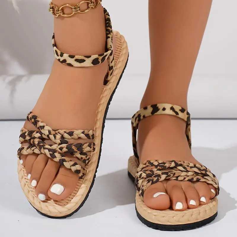 Casual Leopard Cross Straps Sandals Women 2025 Summer Bohemia Hemp Insole Sandals Light Weight Comfortable Beach Shoes Plus Size Z250617