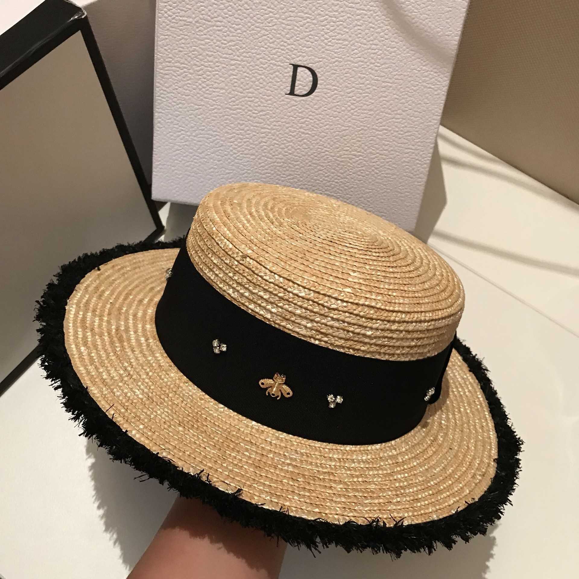 French bee straw hat hand woven straw flat top hat beach hat versatile travel sun hat 250615