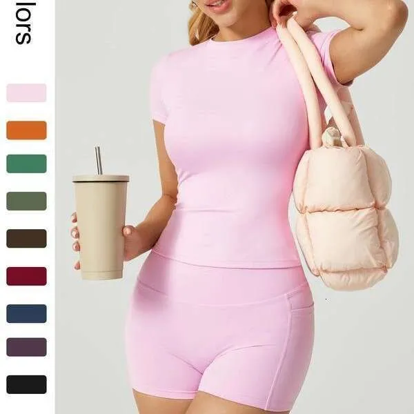 DHessentials 2025 Yoga Exercise Fiess Yoga Suit, Tight Top, Peach Hip Shorts, Pocket Set, 2-piece Set