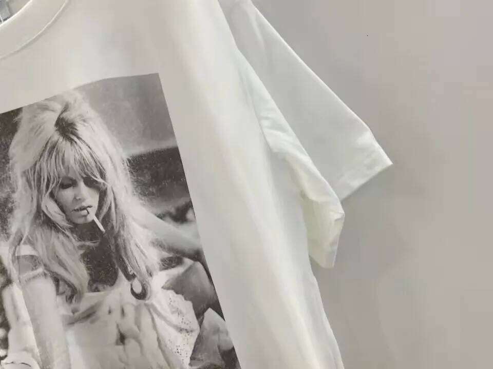 Designer Clothing 2025 Graphic Printed O-Neck Cotton T-Shirt Women Summer Short Sleeve White Tops Fashion Casual Tshirt Tee