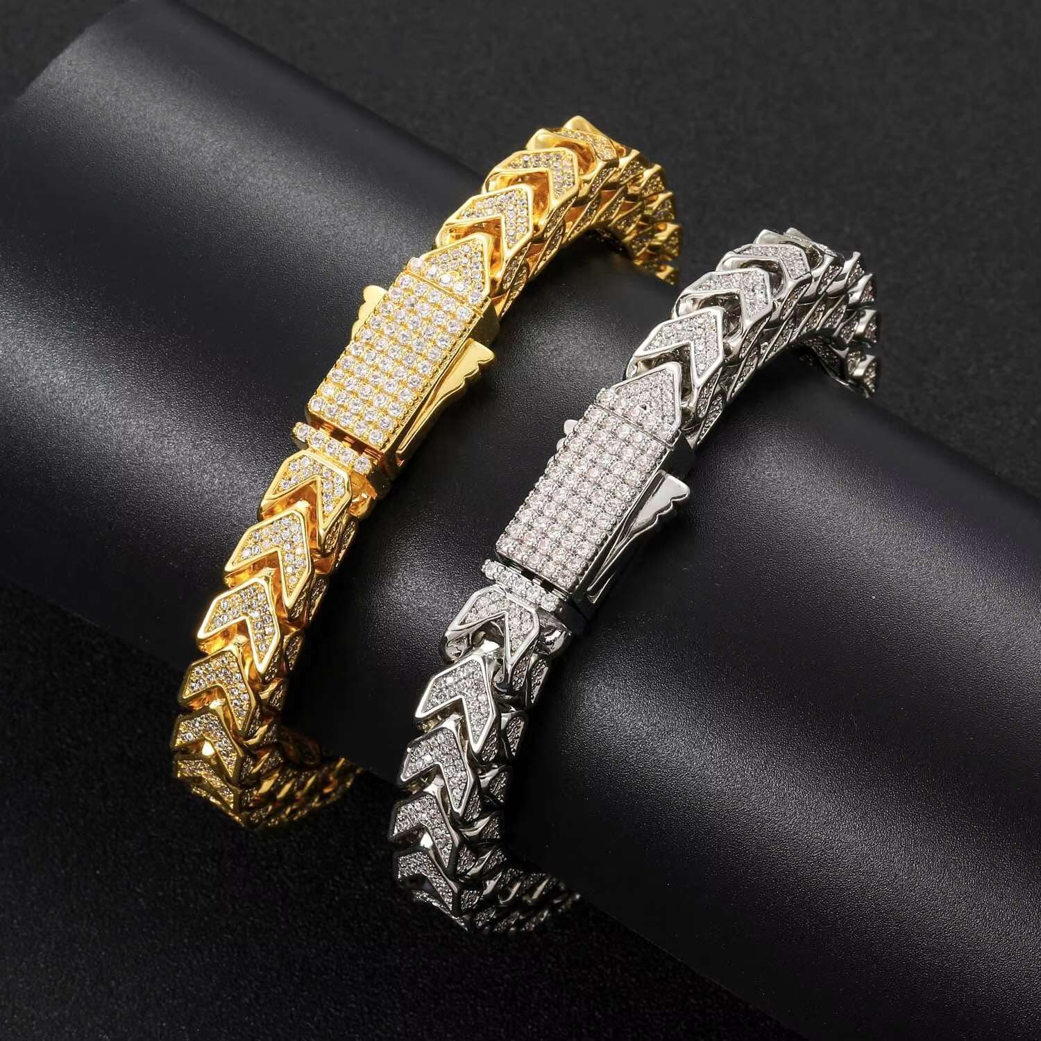 Hip Hop Jewellery Cooper Material 8mm Miami Cuban Chain V Shape Pattern 4 Side Full of CZ Diamond Bracelets