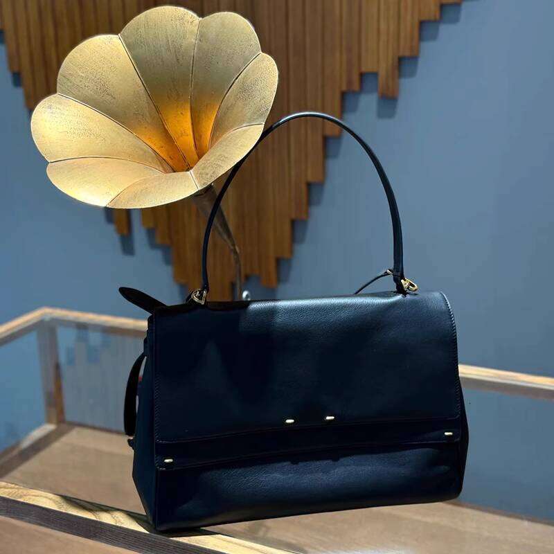 Trendy AKI Style Women s Fashion Versatile Commuter High End Large Capacity Briefcase Tote Bag for