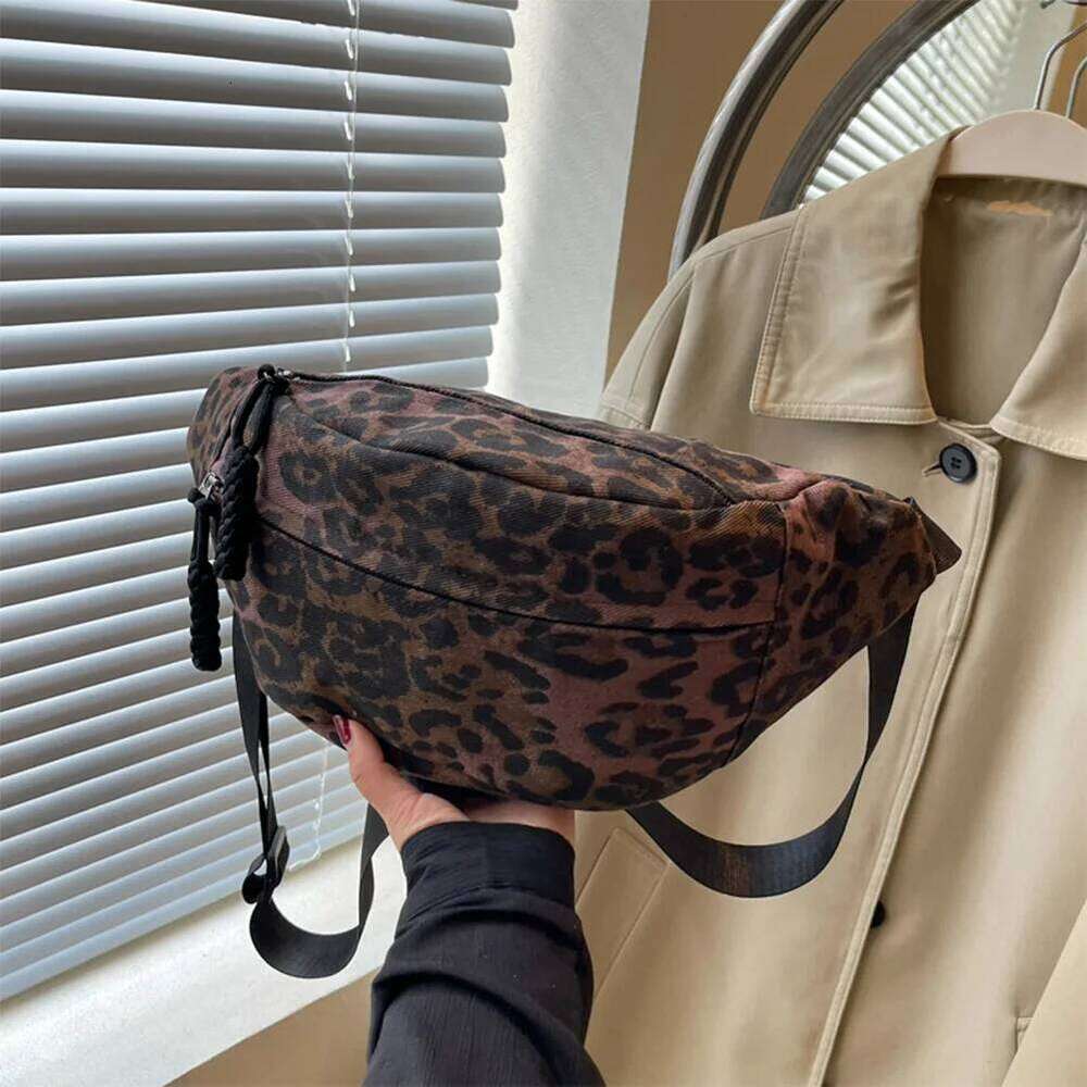 Leopard Print Waist Fashion Chest Large Capacity Adjustable Strap Bum Zip Closure Vintage Belt Chic Hobo Bag bag