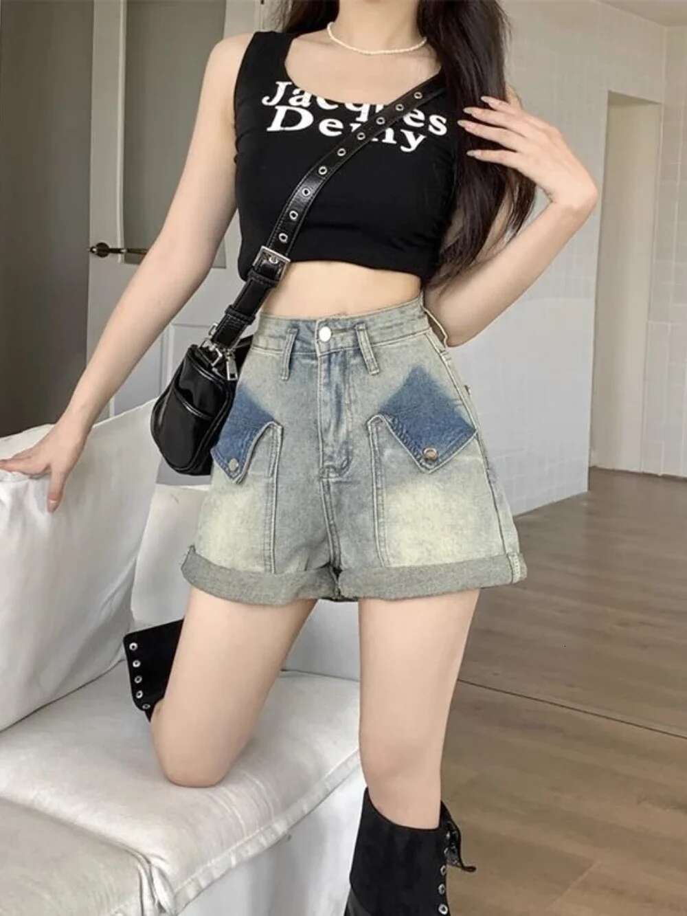 Blue With Waist Pocket Short Jean Pants Woman 2000s Clothes Y2k Trend 2025 Elegant Harajuku Fashion Flowy Denim Shorts for Women