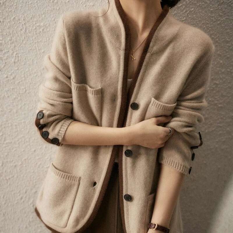 Loose New In Knitted Sweater Woman Coat Outerwear Cardigan for Women Korean Style Attractive Fashion 2025 Trending Y2k Casual