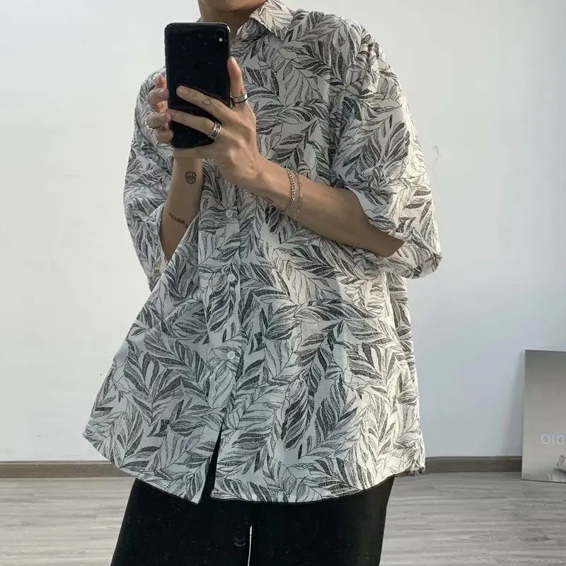 Retro short-sleeved shirt for men trendy and stylish Harajuku style loose-fitting five-point sleeve fashionable and casual 250614