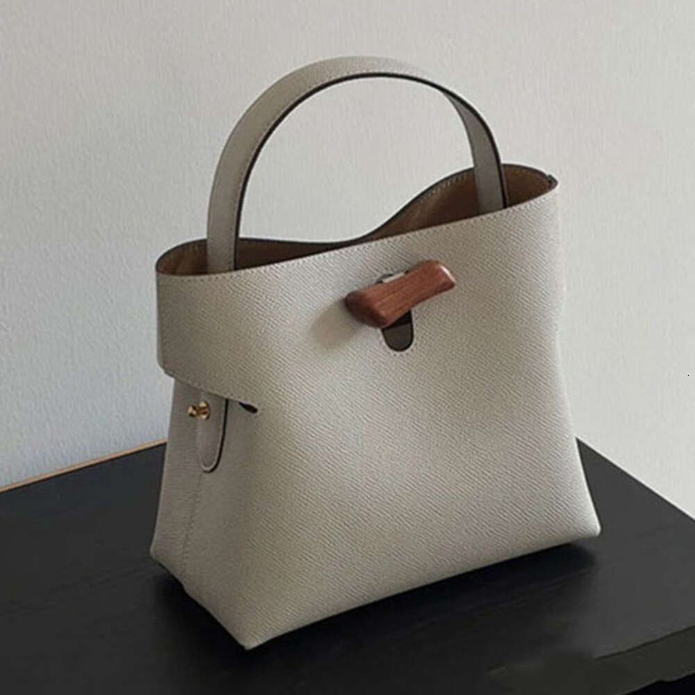 Palm Print Handbag for Women New Light Luxury Niche Design Fashion Commuter Versatile Shoulder Bucket Bag