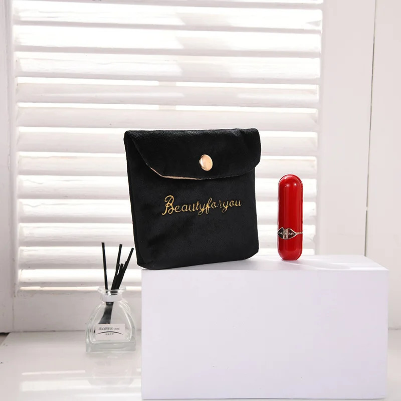 1Pc Girl Cute Towel Storage Bag Pad Pouch Women Makeup Organizer for Coin Purse Lipstick Headphone Travel Accessories 250614