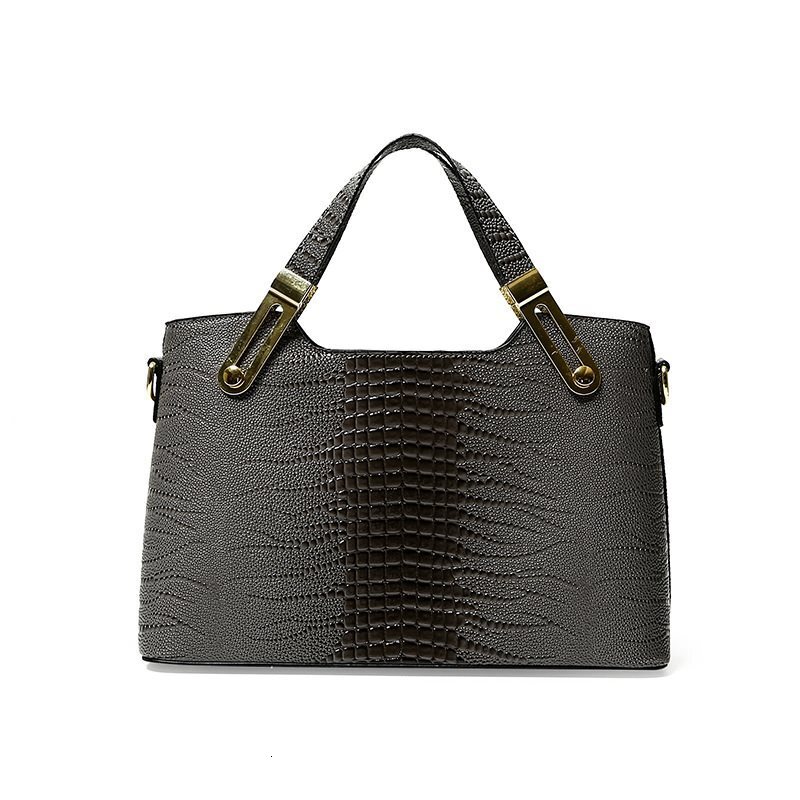 Free Shipping 2025 New Designer Bag Retro Solid Color Embossed Women's Shoulder Handbag Elegant And Fashionable High-quality Shopping Bag