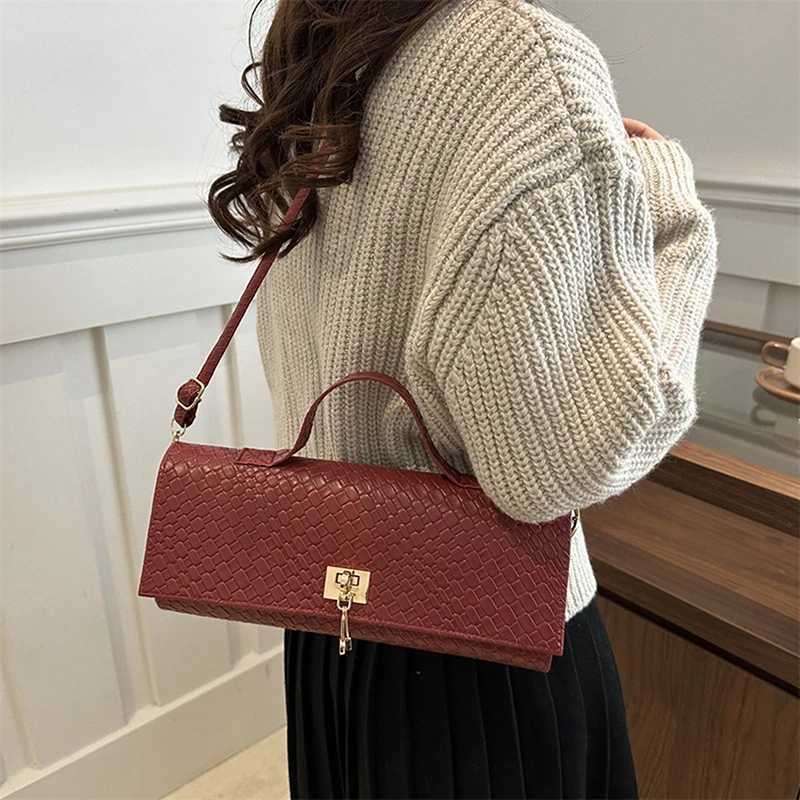 Artificial Leather Woven Flip Womens Clutch Elegant Evening Bag Burgundy Wallet Womens Dress Party Wedding Item Z250617