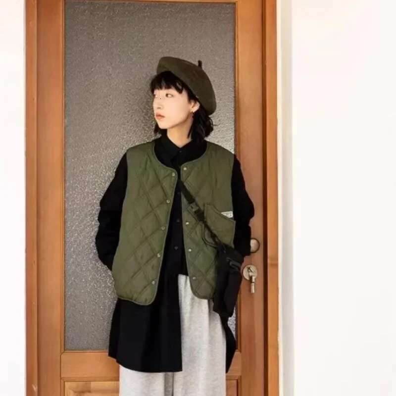 Diamond Solid Color Light Quilted Womens Vests Casual Youthful New Outerwear Autumn Lady Giletes Warm Elegant Cheap Working
