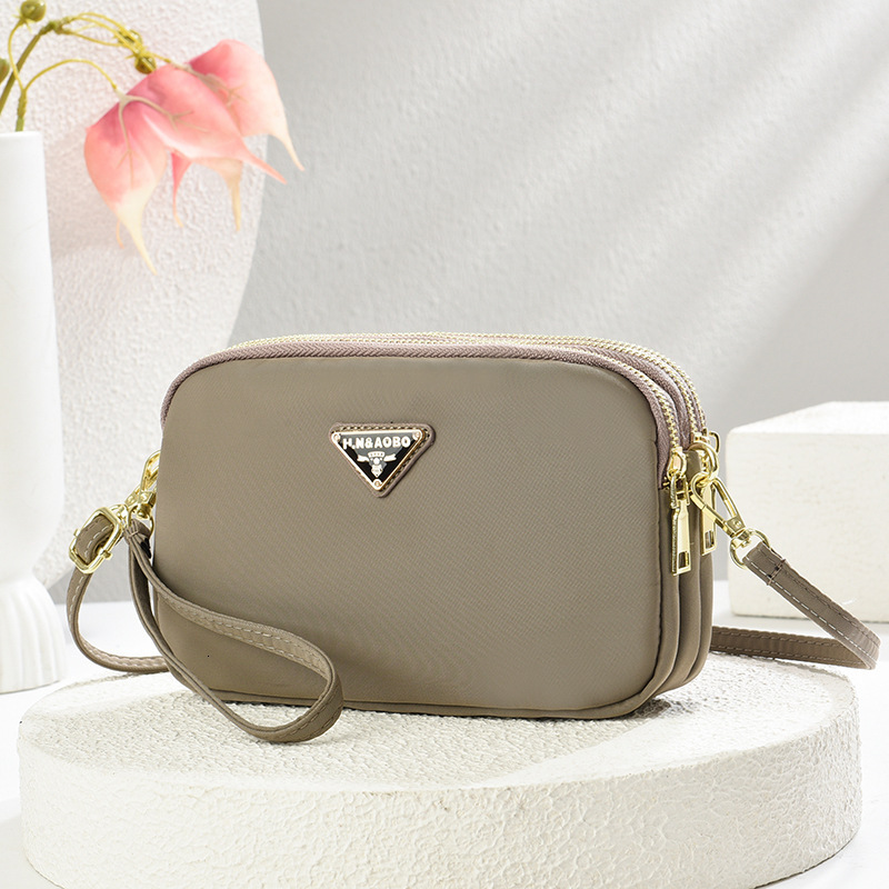 2025 New Women's Phone Bag Nylon Oxford Cloth Mini Shoulder Width Retro Women's Single Shoulder Crossbody Bag Solid Color Zero Wallet