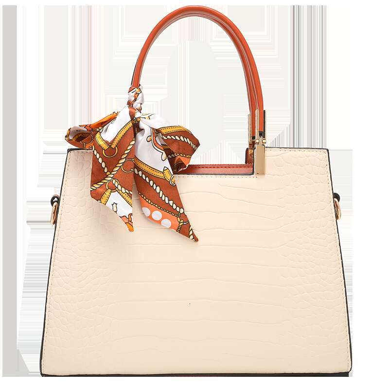 Free shipping fashion designer bag Luxury Handbag New Crossbody Large Capacity Elegant Middle aged Women for Mom Birthday Gift Wedding Bag Handbags to