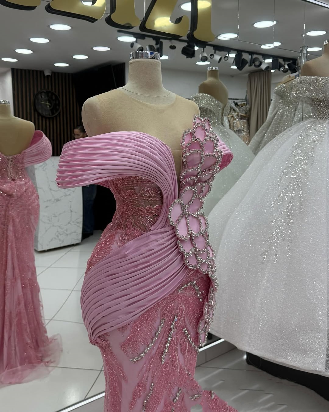 Pink Mermaid Prom Dresses African Beading Off Shoulder Evening Gowns Rhinestone Birthday Party Customized Special Occasion Dress